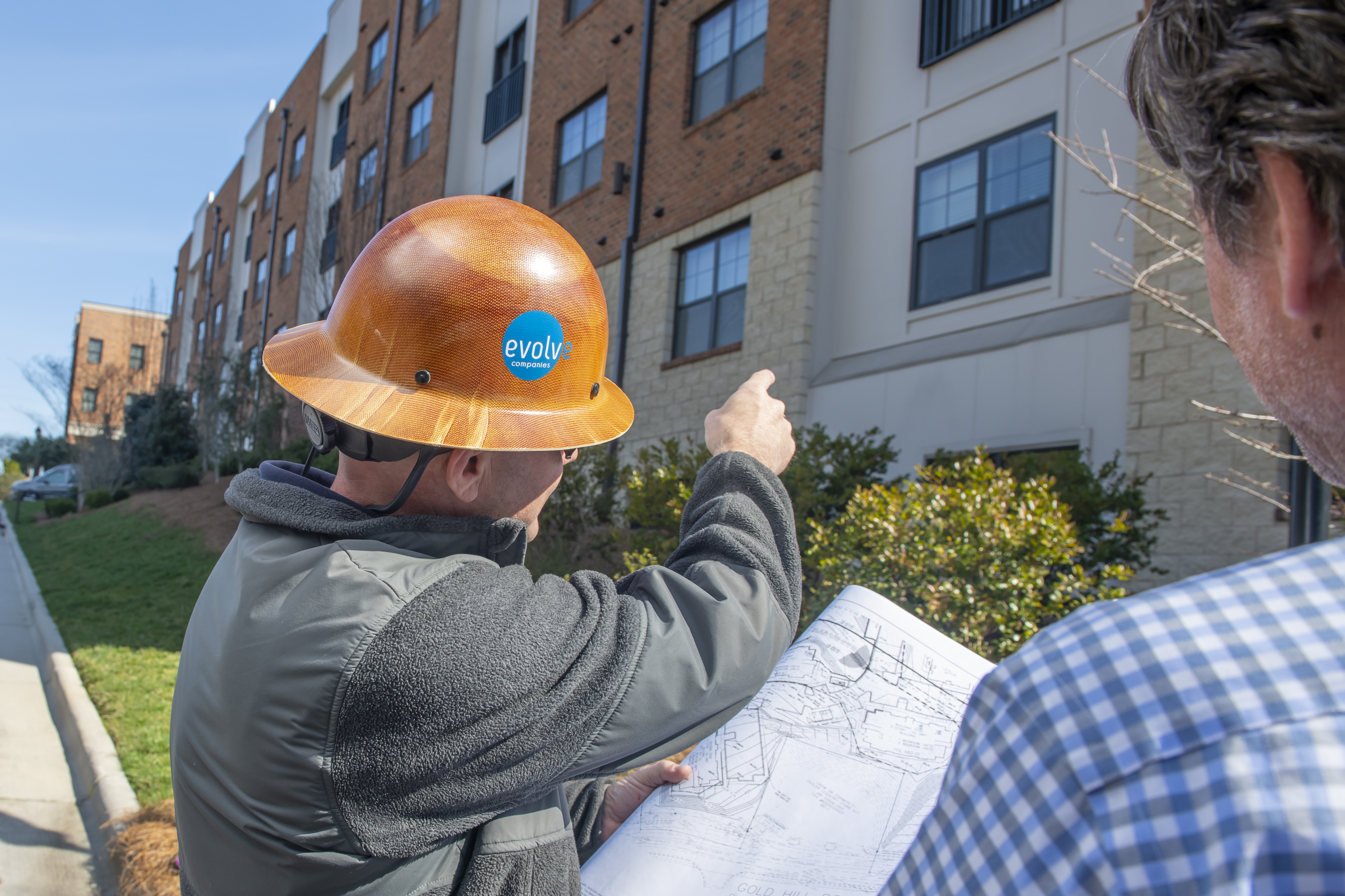 evolve companies man in hard hat construction