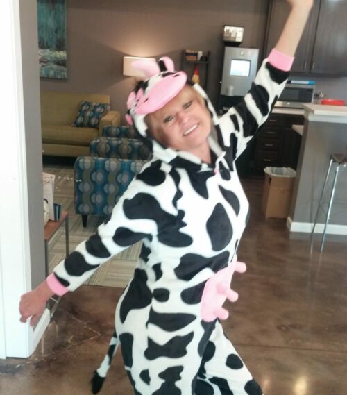 evolve-blog-halloween-costume-cow evolve-blog-halloween-party-cow