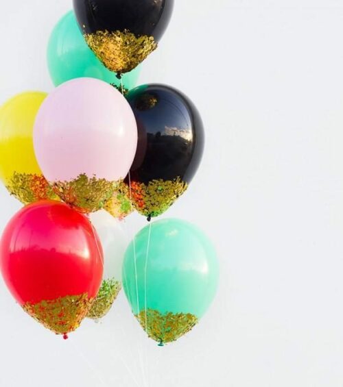 7 nye party decoration ideas confetti dipped balloons