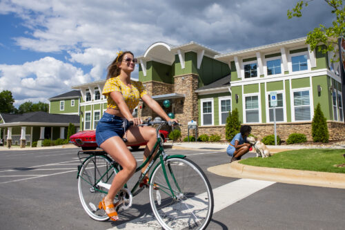 girl on bicycle evolve blog road trip spots