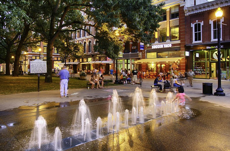 water fountains at market square in knoxville road trip spots