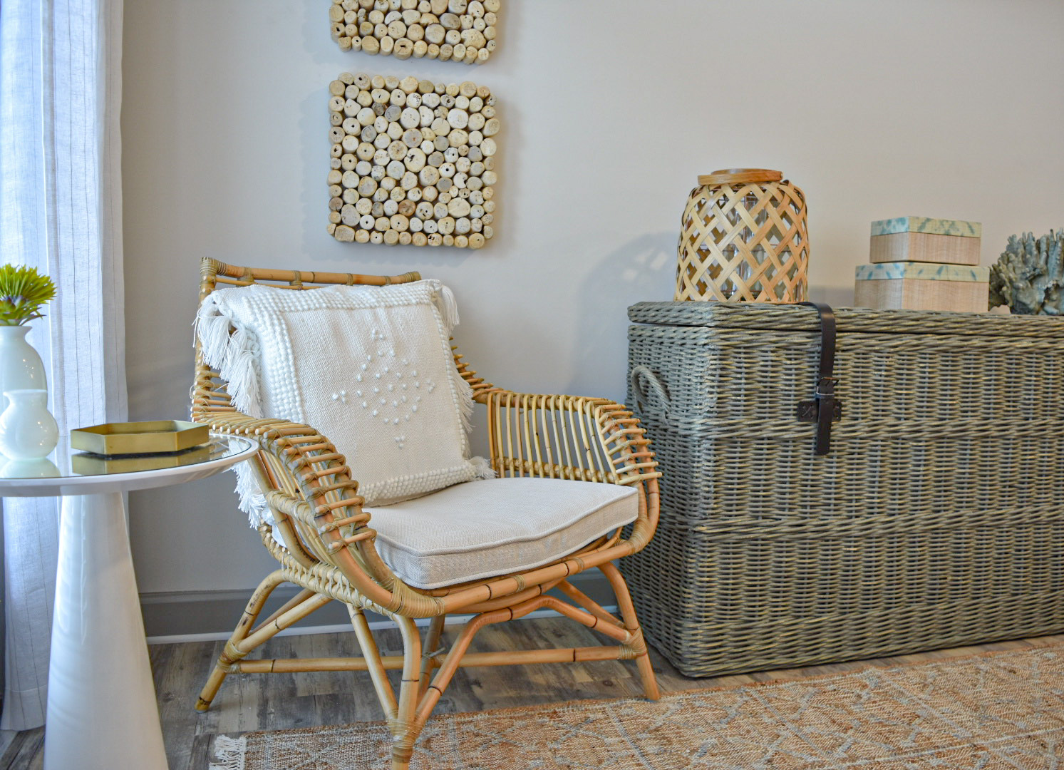 evolve-hawthorne-smith-creek-living-room evolve simplify blog chair in living room