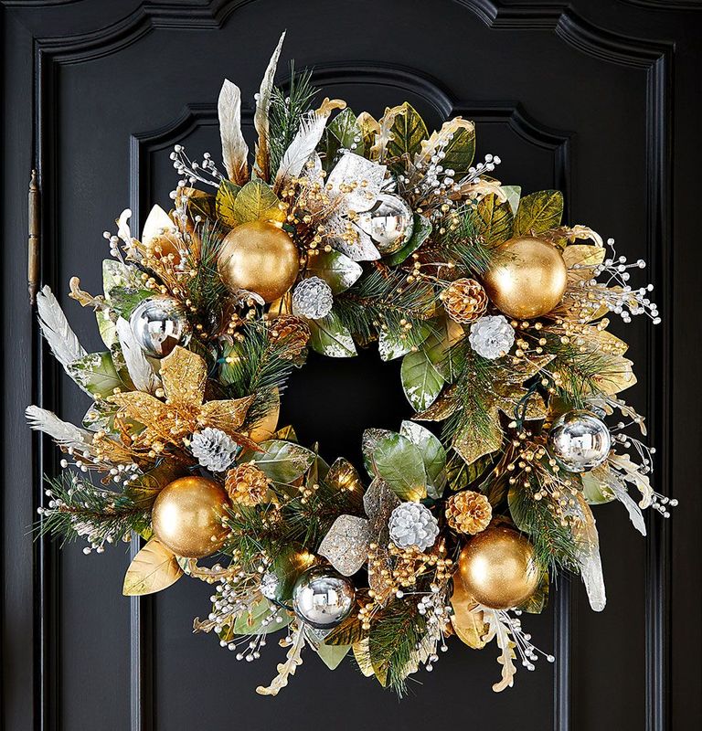 sophisticated wreath evolve blog front door decor